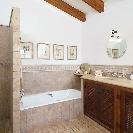 בית נופש Villa Rosa מוריירה